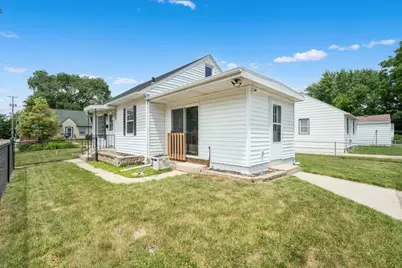 1205 9th Street NE, Rochester, MN 55906 - Photo 3