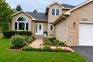 7362 51st St N, Oakdale, MN 55128 - Photo 3