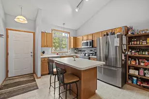 1585 Chartreux Ave, Shakopee, MN 55379 - Photo 3