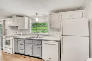 12651 Dorff Beach Rd, Audubon, MN 56511 - Photo 13