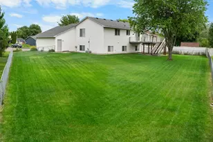 6724 92nd Ct N, Brooklyn Park, MN 55445 - Photo 3