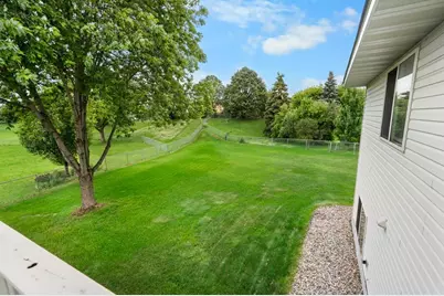 6724 92nd Court N, Brooklyn Park, MN 55445 - Photo 7