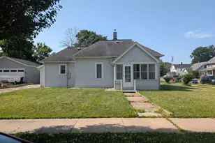 704 7th St SE, Rochester, MN 55904 - Photo 1