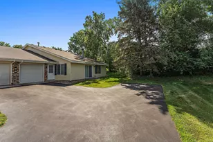 3854 Heather Dr, Eagan, MN 55122 - Photo 3