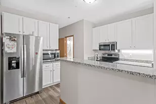 17980 Cobblestone Way, Eden Prairie, MN 55347 - Photo 15