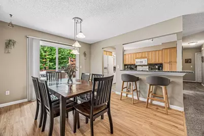 506 Laredo Lane, Chanhassen, MN 55317 - Photo 5