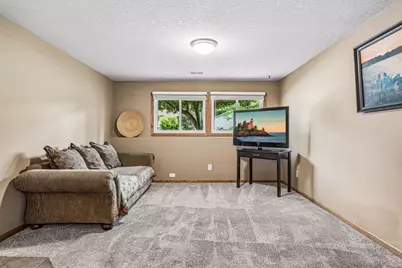 506 Laredo Lane, Chanhassen, MN 55317 - Photo 33