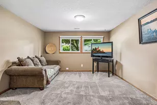 506 Laredo Ln, Chanhassen, MN 55317 - Photo 33