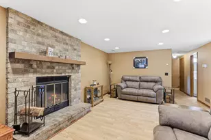 4096 Rice St, Vadnais Heights, MN 55126 - Photo 27