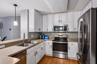 7617 Century Court, Chanhassen, MN 55317 - Photo 11