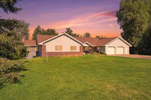 462 270th St, Woodville, WI 54028 - Photo 1