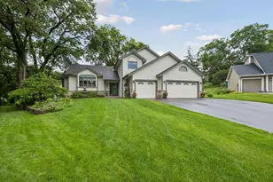 13480 Georgia Ct, Apple Valley, MN 55124 - Photo 1