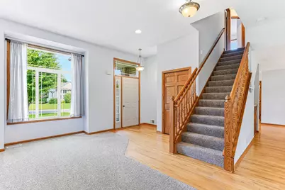 9918 Kiwi Avenue N, Brooklyn Park, MN 55443 - Photo 5