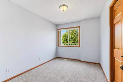 9918 Kiwi Avenue N, Brooklyn Park, MN 55443 - Photo 19