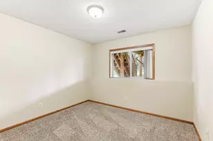 9918 Kiwi Ave N, Brooklyn Park, MN 55443 - Photo 35