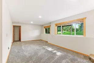 9918 Kiwi Ave N, Brooklyn Park, MN 55443 - Photo 33