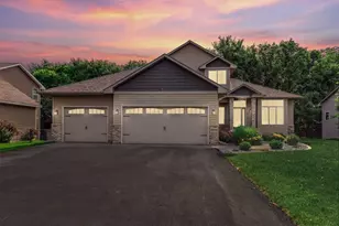 9918 Kiwi Ave N, Brooklyn Park, MN 55443 - Photo 3
