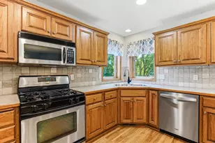 9918 Kiwi Ave N, Brooklyn Park, MN 55443 - Photo 13