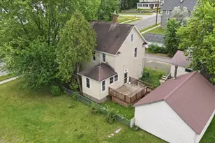 217 3rd Ave NW, Chisholm, MN 55719 - Photo 3