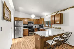 6672 Dawn Way, Inver Grove Heights, MN 55076 - Photo 9