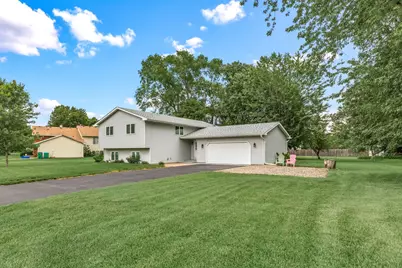 6672 Dawn Way, Inver Grove Heights, MN 55076 - Photo 1