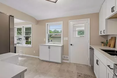 9148 2nd Avenue S, Bloomington, MN 55420 - Photo 15