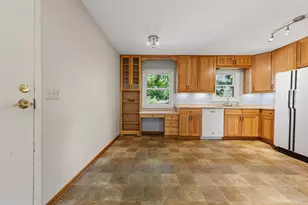 410 Orchard St N, Northfield, MN 55057 - Photo 5