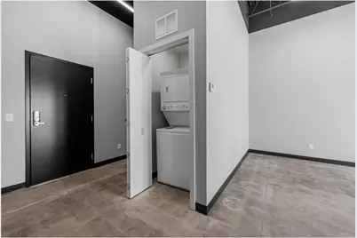 801 SE 9th Street #220, Minneapolis, MN 55414 - Photo 9