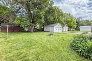 409 9th St SW, Willmar, MN 56201 - Photo 5