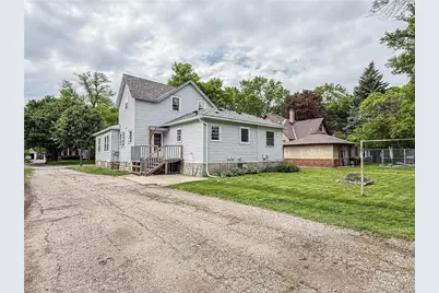 409 9th Street SW, Willmar, MN 56201 - Photo 3