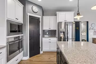 1173 Rosemary Ln, Chaska, MN 55318 - Photo 15