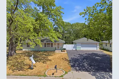 8031 Hadley Avenue S, Cottage Grove, MN 55016 - Photo 5