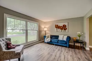 2414 Oakridge Ct, Stillwater, MN 55082 - Photo 5