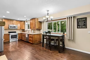 7358 Symphony St NE, Fridley, MN 55432 - Photo 3