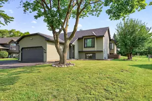 17462 Logan's Dr, Eden Prairie, MN 55346 - Photo 45