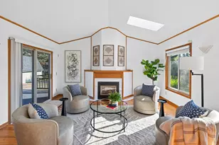 17462 Logan's Dr, Eden Prairie, MN 55346 - Photo 5