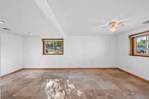 17462 Logan's Dr, Eden Prairie, MN 55346 - Photo 29