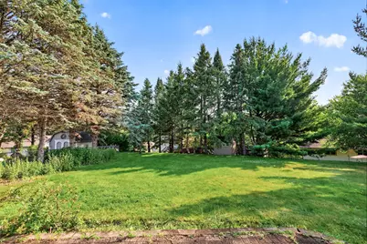 17462 Logans Drive, Eden Prairie, MN 55346 - Photo 15