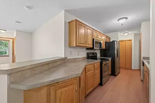 10707 Unity Ln N, Brooklyn Park, MN 55443 - Photo 9