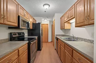 10707 Unity Ln N, Brooklyn Park, MN 55443 - Photo 11