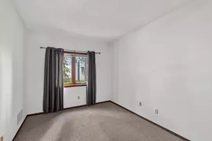 1392 Carling Dr, Saint Paul, MN 55108 - Photo 17