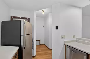 1392 Carling Dr, Saint Paul, MN 55108 - Photo 13