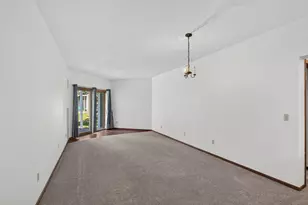 1392 Carling Dr, Saint Paul, MN 55108 - Photo 5