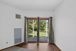 1392 Carling Dr, Saint Paul, MN 55108 - Photo 7