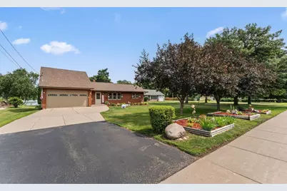 1911 County Road F E, White Bear Lake, MN 55110 - Photo 3