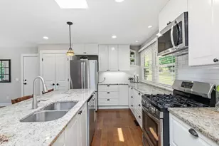 5936 Woodland Cir, Minnetonka, MN 55345 - Photo 5
