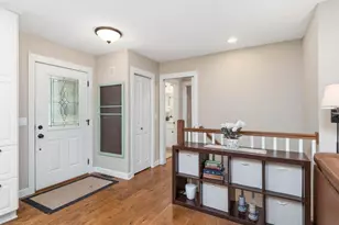 5936 Woodland Cir, Minnetonka, MN 55345 - Photo 7