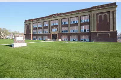 109 E Luverne Street #Units 101-336, Luverne, MN 56156 - Photo 5