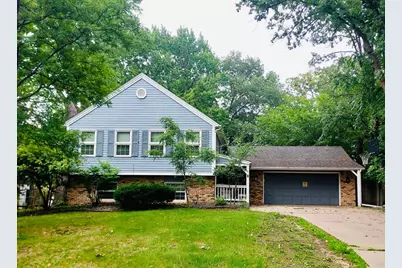 7424 Edgewood Avenue N, Brooklyn Park, MN 55428 - Photo 1