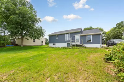 211 Independence Avenue S, Clarks Grove, MN 56016 - Photo 7